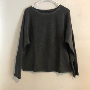 L / charcoal sweater